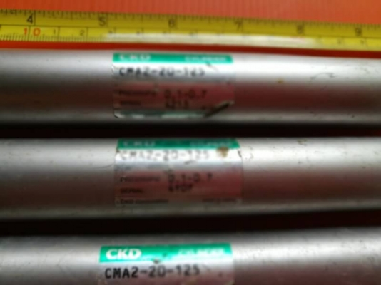 1ชุดมี 3อัน 300บาท ส่งฟรี โทร 083-2000058 กระบอกสูบนิวเมตริคยี่ห้อ CKD ขนาดกระบอกโต 20mm ระยะชักสุด 125 mm (มี5ชุด) 1ชุดมี 3อัน 300บาท ส่งฟรี โทร 083-2000058 กระบอกสูบนิวเมตริคยี่ห้อ CKD ขนาดกระบอกโต 20mm ระยะชักสุด 125 mm (มี5ชุด)
