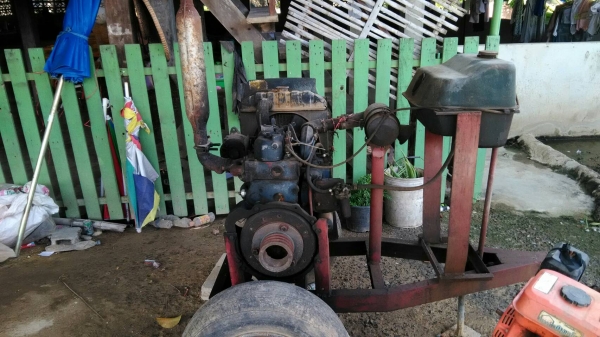 เครื่องคูโบต้ารุ่น15แรงพร้อมแท่นลากคับ