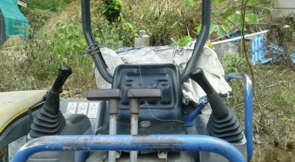 ขาย!! >>> Komatsu Pc27MR พร้อมใช้งาน <<< เบอร์ติดต่อ 098-7155789 ขาย!! >>> Komatsu Pc27MR พร้อมใช้งาน <<< เบอร์ติดต่อ 098-7155789