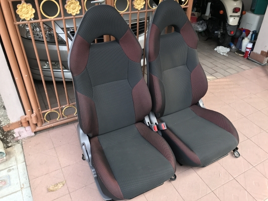 เบาะโตต้า เซริก้า เก่าญี่ปุ่นเเท้สภาพสวยด้านหลังมีขาดจากการขนส่ง1ตัวเย็บเเล้ว