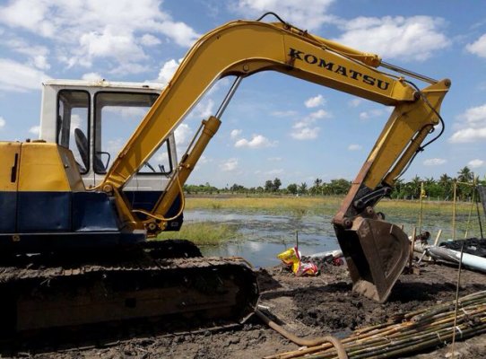 ขาย!! >>> Komatsu Pc60 รุ่น 6 พร้อมใช้งาน <<< เบอร์ติดต่อ 098-7155789