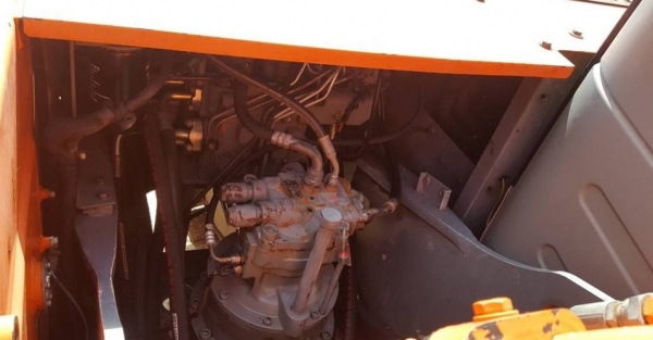 ขาย!! >>> Hitachi Zx200 รุ่น 1 เล่มทะเบียน แห้งๆ ช่วงล่างเต็ม <<< เบอร์ติดต่อ 098-7155789