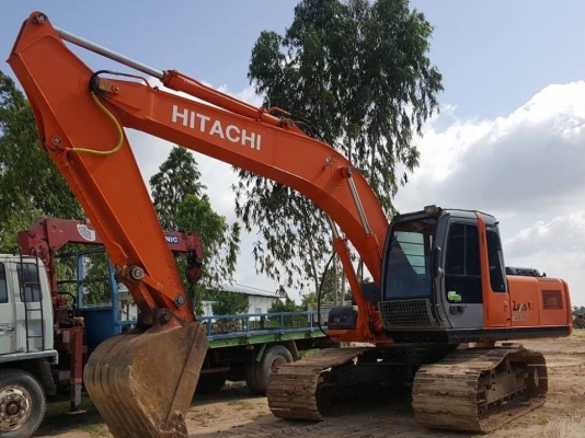ขาย!! >>> Hitachi Zx200 รุ่น 1 เล่มทะเบียน แห้งๆ ช่วงล่างเต็ม <<< เบอร์ติดต่อ 098-7155789