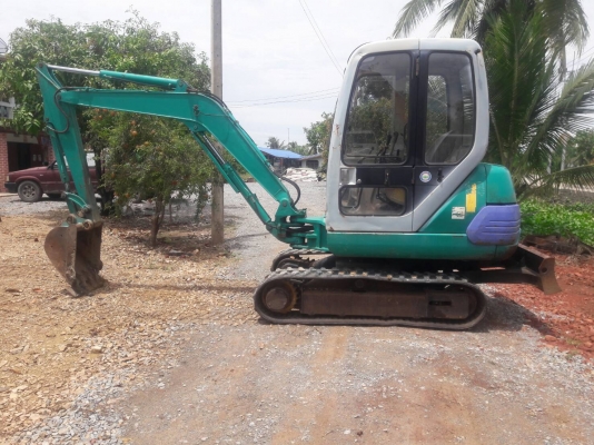 ขายKOMATSU PC30-7  เก่าญี่ปุ่นแท้  มาใหม่  สภาพสวย  พร้อมใช้  เอกสารอินวอย 5,XXX  ชั่วโมง  โทร  089-3818694  ดวงนภา