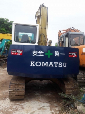 ขายKOMATSU PC60-6  เก่าญี่ปุ่นแท้  มีลายแย๊ก  5,XXX  ชั่วโมง  เอกสารอินวอย  โทร  089-3818694  ดวงนภา