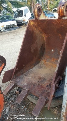 FROM JAPANสินค้าเก่านอก ขายตามสภาพBUCKET บุ๊งกี๋สำหรับรถขุดไซค์200 ,220 /สลัก 80 มิล/แบบปากแคบ /มีปีกข้าง /3 ฟัน / ราคาเพียง(ใบละ) 30,000 บาท สนใจรีบติดต่อ 0819337688