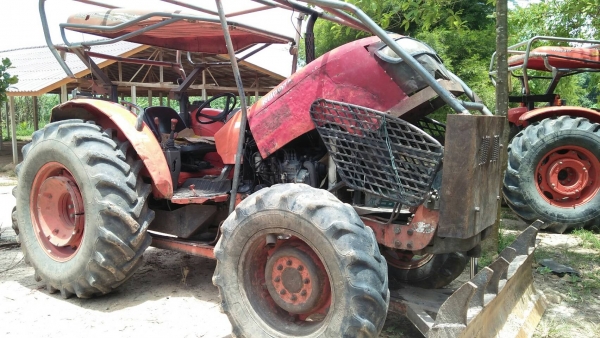รถไถ KUBOTA  M9540   ,   ( รถ 2 เพลา. )      สนใจติดต่อ  081 - 6079515