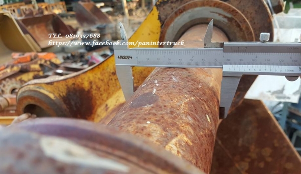 FROM JAPANสินค้าเก่านอกBUCKET บุ๊งกี๋สำหรับรถขุดไซค์200 ,220 /สลัก 80 มิล /มีปีกข้าง /4 ฟัน /ปากกว้าง :45 นิ้ว (114 cm.) / ราคาเพียง(ใบละ) 33,000 บาท สนใจรีบติดต่อ 0819337688