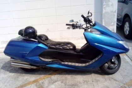 ถูกกว่านี้ไม่มีแล้ววว..yamaha xjr 1300 , yamaha maxam สนใจคลิ๊กเลย