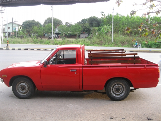 ขายหรือแลก datsun ช้างเหยียบ 4ขอ แต่งสวยมีคอกหลัง ดีเซลแรงๆๆ