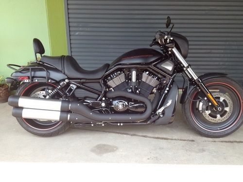 ขาย harley night rod ปี2009 สีดำด้าน วิ่งมา 5700ไมล์ ใหม่