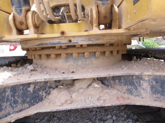 รถแบคโฮ ยี่ห้อ CAT รุ่น 320D