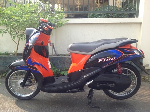 ขายfinoสีดำน้ำเงินส้มปี2555