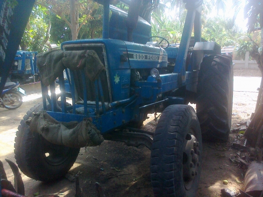 รถไถFORD 77 เครือง T6 (เฉพาะตัวรถ) พร้อมอุปกรณ์ผาน2ชุด ใบมีด+ผาน7 พร้อมใช้งาน