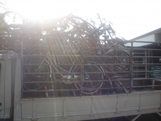 ขอบคุณครับเฮียพรชัย  พบกันครับเฮีย ของแท้ มี44คัน  ขายเหมา900/คัน