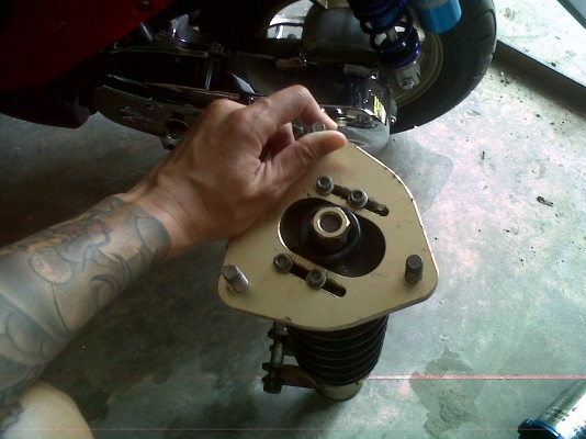 ขายโช๊คS14 อัพไซล์ดาว T.0852774492