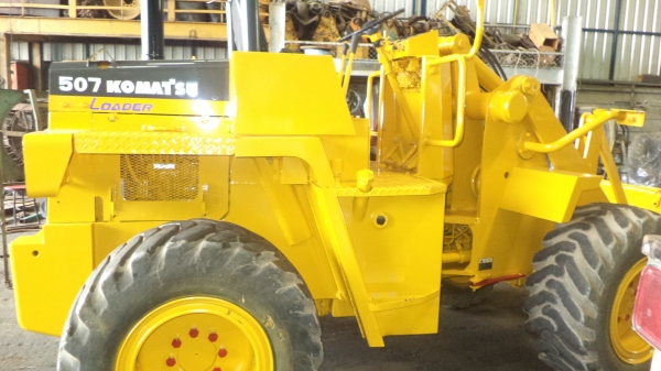 507-51291รถตักKOMATSUตอนนี้รถจอดที่(CSนวนคร)ครับ