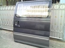 ขายประตูดูดบานสไลด์ NISSAN URVAN E24