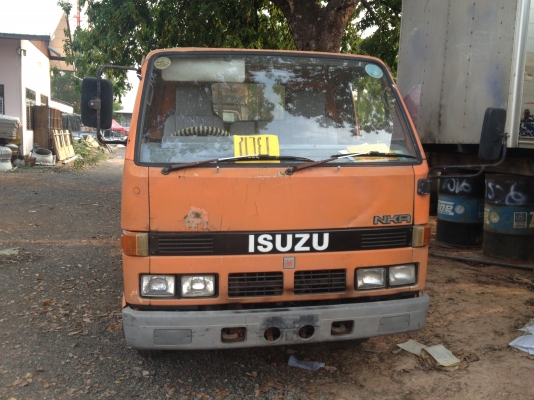 รถ4ล้อเล็ก ปี 35 สีส้ม เครื่อง 88แรงม้า รุ่น isuzu