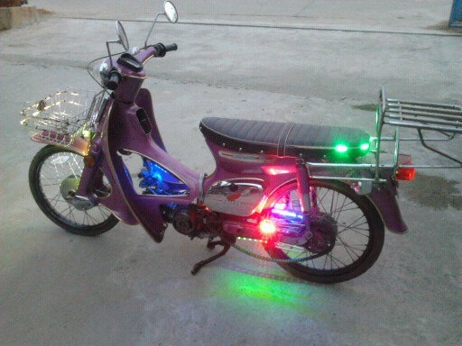 ขาย HONDA C 70 ขายตามสภาพมีอะไหล่ให้ครบ สีสวยมาก ไฟเต็มคัน ทะเบียนแท้ เครื่องแฝง หัวเวฟ 4 เกียร์ ขาย HONDA C 70 ขายตามสภาพมีอะไหล่ให้ครบ สีสวยมาก ไฟเต็มคัน ทะเบียนแท้ เครื่องแฝง หัวเวฟ 4 เกียร์