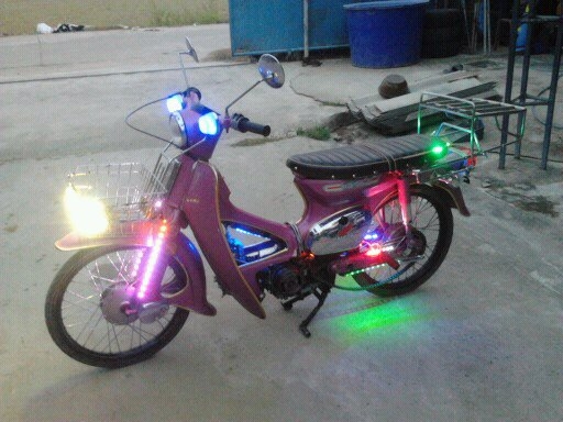 ขาย HONDA C 70 ขายตามสภาพมีอะไหล่ให้ครบ สีสวยมาก ไฟเต็มคัน ทะเบียนแท้ เครื่องแฝง หัวเวฟ 4 เกียร์ ขาย HONDA C 70 ขายตามสภาพมีอะไหล่ให้ครบ สีสวยมาก ไฟเต็มคัน ทะเบียนแท้ เครื่องแฝง หัวเวฟ 4 เกียร์