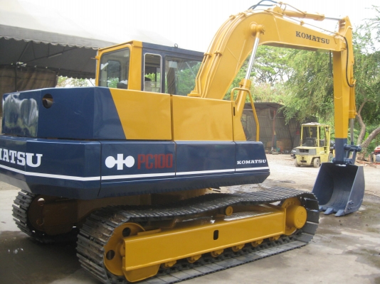 ขายรถขุดดินBACKHOE KOMATSU PC100-3 เป็นรถนอกนำเข้าเอง พร้อมใช้งาน ขายรถขุดดินBACKHOE KOMATSU PC100-3 เป็นรถนอกนำเข้าเอง พร้อมใช้งาน