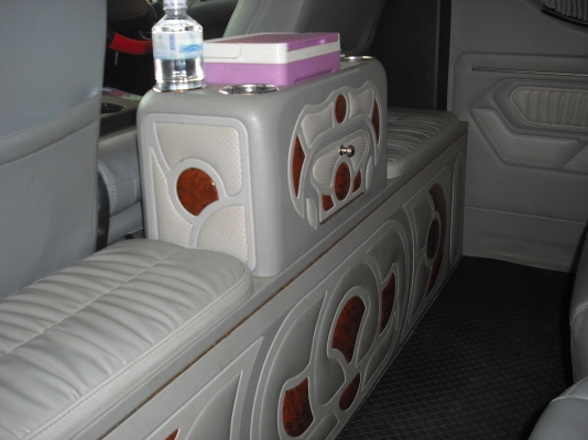 ขายรถตู้ มือเดียวออกห้าง