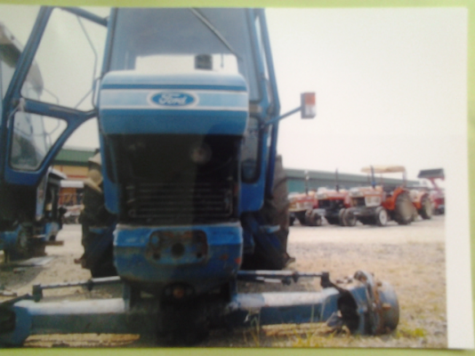 ขายรถไถ FORD 7610 4wd 2 เพลา เครื่องติดturboตู้ข้างนอก เอกสารอินวอยซ์ ใส่ยางล้อใหญ่ให้ค่ะ