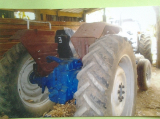 ขายรถไถ FORD 77 (5000) เครื่อง T3 เอกสารเล่มทะเบียน สภาพพร้อมใช้งาน