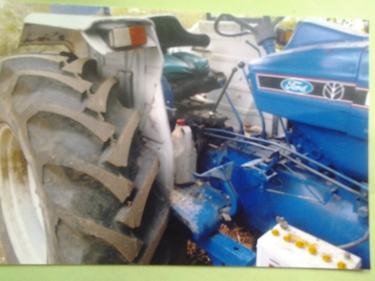 ขายรถไถ FORD 77 (5000) เครื่อง T5 สภาพดีมาก ยางใหม่ ผานหลัง+ใบมีด CMT เอกสารเล่มทะเบียน