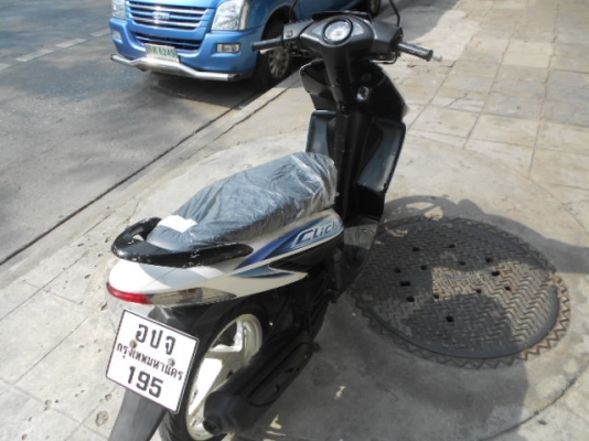 Honda-Click 110cc ราคาถูกๆครับ ชุดสีสวยๆล้อแม้กแท้ เข้ามาดูก่อนครับ