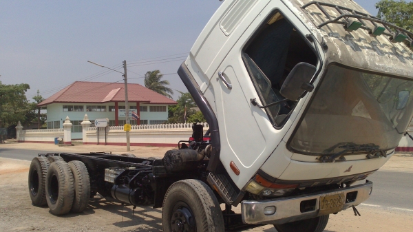 ต้องการขายรถมิตซูหัวลากคัชซี มิตซู TURBO 527 MTF 3534  2 เพลา คัชซีสวยไร้ที่ติ ยางเต็ม เกียร์เดิม (ลาย) หัวยูโร ยังไม่ได้ลงเล่ม เฟืองท้ายเดิม (ลาย)เพลาบุ๋มเบรคใหญ่ เอกสารพร้อมโอนทะเบียน ม.79