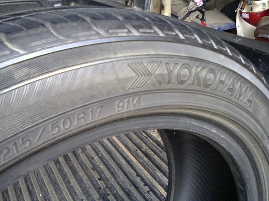 ขายยาง 215/50/17 YOKOHAMA ปี09 2เส้น 2000 ขายยาง 215/50/17 YOKOHAMA ปี09 2เส้น 2000