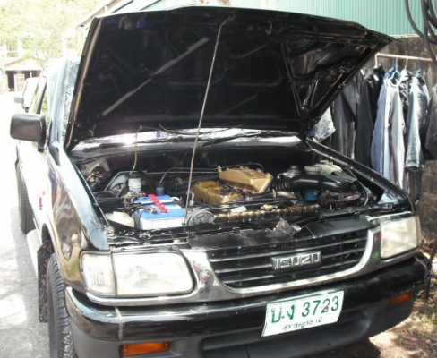 ขายรถอีซูซุเครื่อง2800ccไม่ใอ4X4ขี่ดีกระจกไฟฟ้าช่วงล่างดีคันซีไม่ผุแอร์เย็นทะเบียน56มีผุมุมกระบะหน่อย(ให้ล้อเดิม)