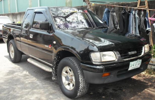 ขายรถอีซูซุเครื่อง2800ccไม่ใอ4X4ขี่ดีกระจกไฟฟ้าช่วงล่างดีคันซีไม่ผุแอร์เย็นทะเบียน56มีผุมุมกระบะหน่อย(ให้ล้อเดิม)