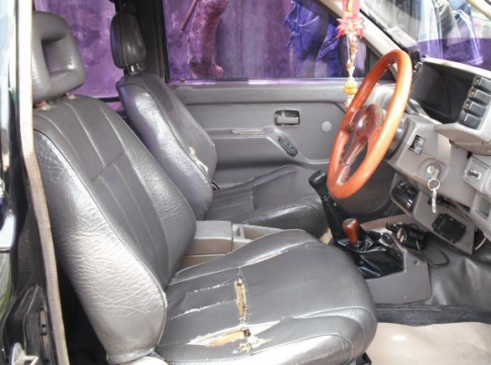 ขายรถอีซูซุเครื่อง2800ccไม่ใอ4X4ขี่ดีกระจกไฟฟ้าช่วงล่างดีคันซีไม่ผุแอร์เย็นทะเบียน56มีผุมุมกระบะหน่อย(ให้ล้อเดิม)