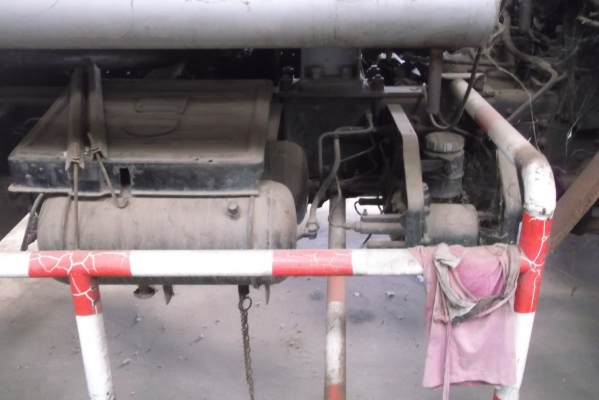 NISSAN  UD 177แรงม้า ถังบรรทุกน้ำมันเอกสารเล่มทะเบียน