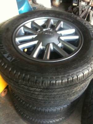 ขายด่วน ยางมือสองพร้อมแม๊กรุ่นล่าสุด