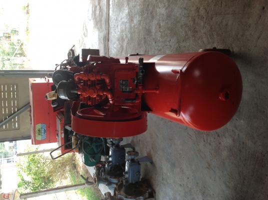 ขายเครื่องปั้มลมเก่าญี่ปุ่นยี่ห้อ  EARTH FUJI   รุ่นใหม่ ขนาดถัง 317 ลิตร ขนาด 4 สูบ ทูสเตด  ไฟ 380 V สภาพสวยมากๆพร้อมใช้งานสีเดิมจากญี่ปุ่น.