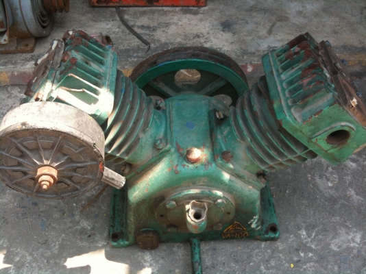 ขายหัวลม มือสองตามสภาพปั๊มลมฟูเช็ง 7.5 แรงม้า รุ่น VA100-