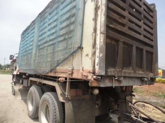 สิบล้อดั้มแม่+ลูก ISUZU 240 แรงหัวขาว ลูกสามมิตรลอนเฉียง