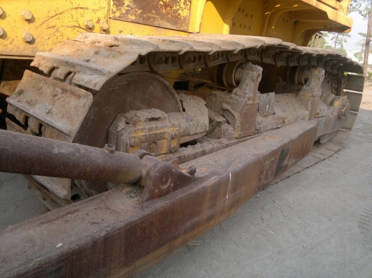 รถแทรกเตอร์ KOMATSU D85A-21 รถนอกนำเข้า สภาพดี เครื่องดี ไม่เคยใช้ในไทย เข้ามาแล้ว ติดต่อ มานะ 085-9049669