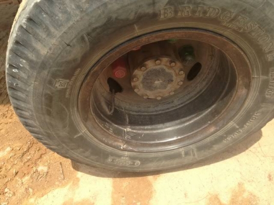 ขาย 6 ล้อดั๊ม ISUZU NPR 120 แรงม้าฝาขาวกระบะสามมิตร สนใจโทร 0819701072