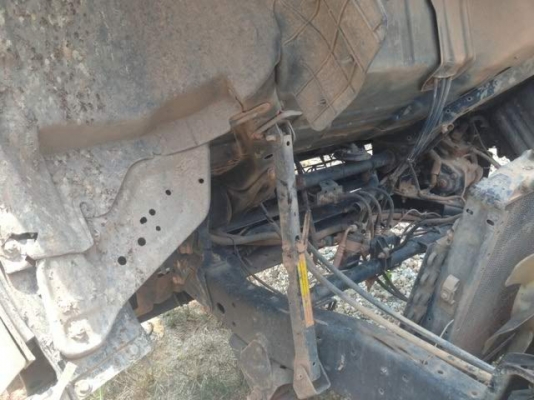 ขาย 6 ล้อดั๊ม ISUZU NPR 120 แรงม้าฝาขาวกระบะสามมิตร สนใจโทร 0819701072