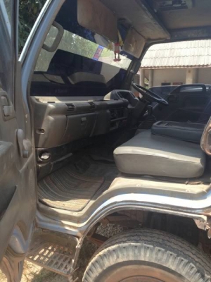 ขาย 6 ล้อดั๊ม ISUZU NPR 120 แรงม้าฝาขาวกระบะสามมิตร สนใจโทร 0819701072