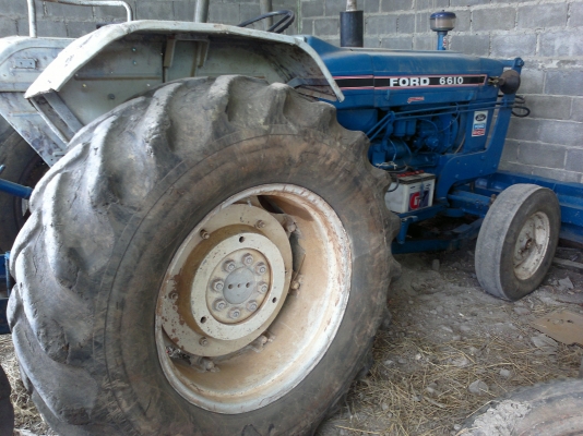 ขายรถไถ ฟร์อด 77