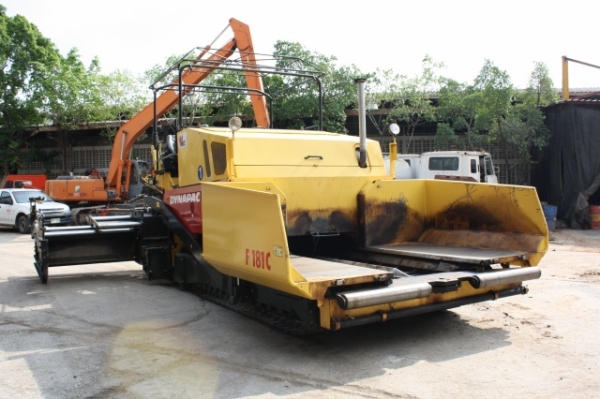 รถปูยาง Dynapac F181C