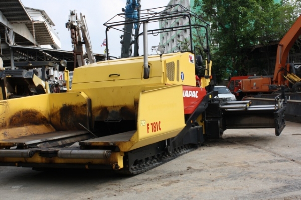 รถปูยาง Dynapac F181C