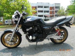 ขาย CB 400 CC ปี 98  INV. ราคา 76000 บาท 082 216 99 45