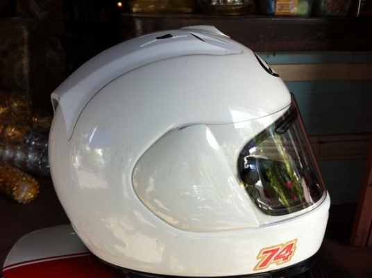 ขายหมวก Arai พร้อมใช้ครับ +++++ ขายหมวก Arai พร้อมใช้ครับ +++++